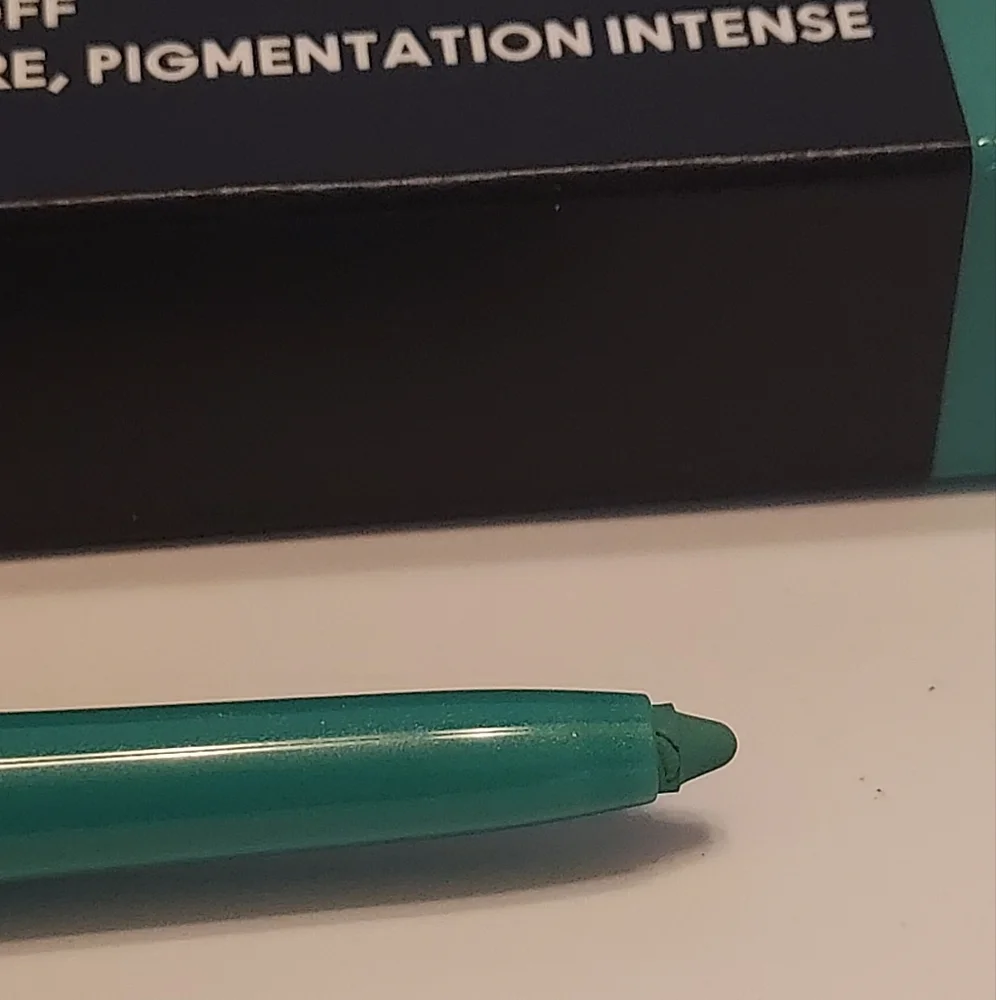MAC Colour Excess Gel Pencil Eyeliner *THE LAST WORD* / .01 oz / New in box